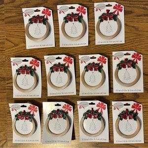 Christmas Holiday Picture Frame Decor 2.5” x 2.5” Studio Decor Round Ornament 11